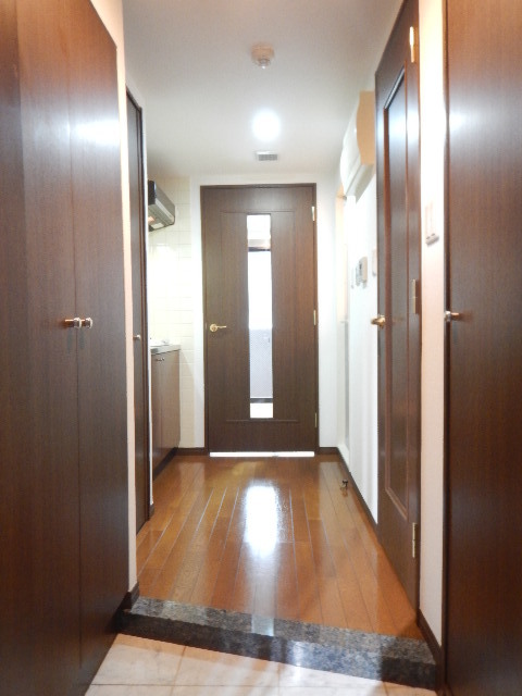 ガラ・ステージ京橋5階 玄関