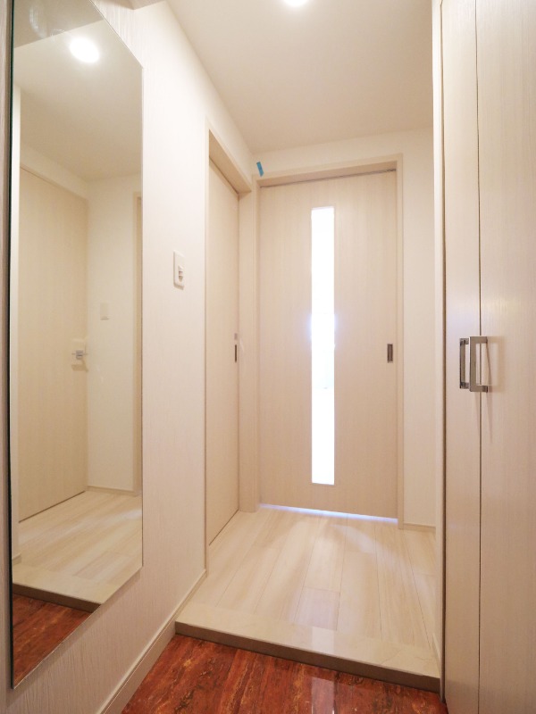 プレジオ川口ASIAN8階 玄関