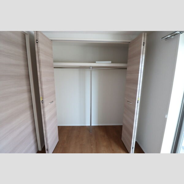 Blanc Neige Nishichiba(ブラン　ネージュ)201号室 クローゼット