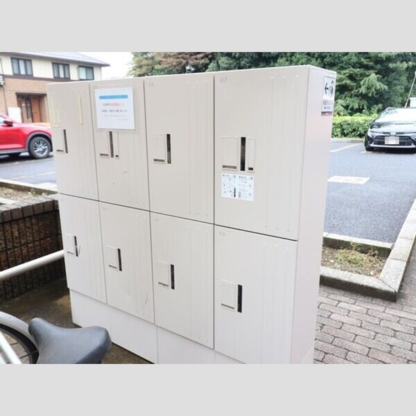 フォレステージ　B 宅配ボックス