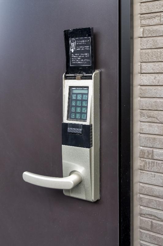 ＣＲＡＳＴＩＮＥ常盤平1階 玄関