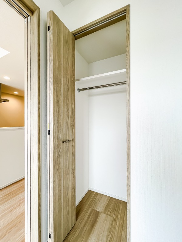 ドゥーエ王子神谷10階 収納