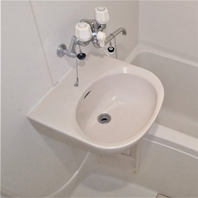 レオパレスプレミール 内観