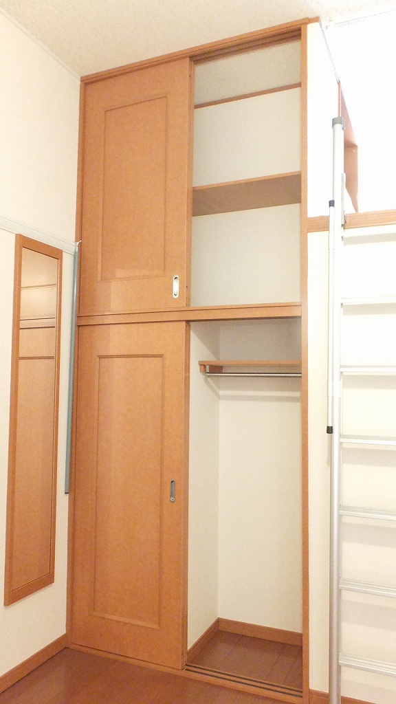 レオパレスブランドミールⅡ102号室 クローゼット付き