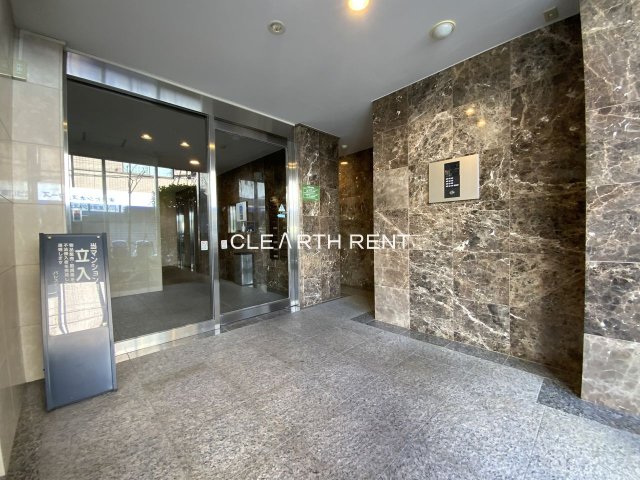 パレステュディオ西新宿2階 お洒落なエントランス