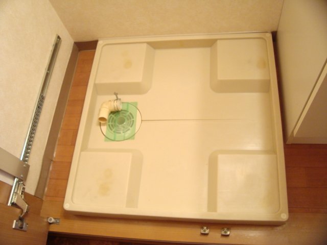 新道ハイツ 洗濯パン