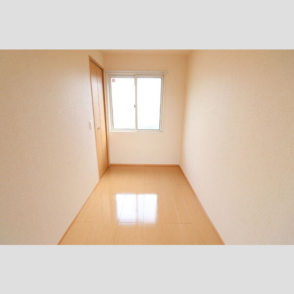 charmant court M´s　Ⅲ302号室 洋室
