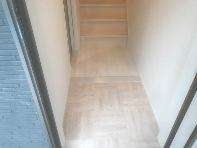 エルシオン富岡201号室 玄関