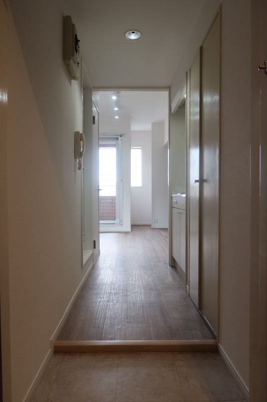 DeLCCS 神楽坂五軒町4階 玄関