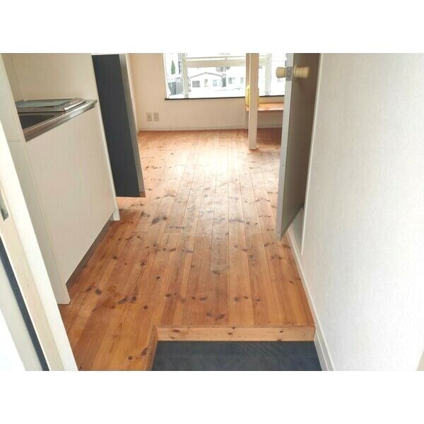 リバースよみうりランド・イースト リビング