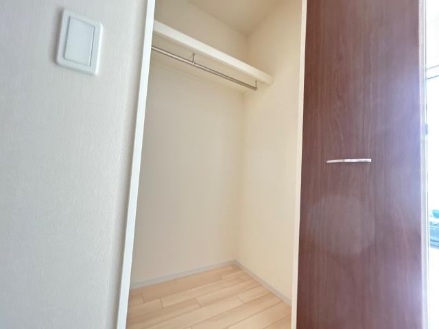 キャメロット八王子203号室 収納