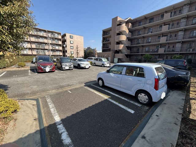 ボヌール河本0404号室 駐車場