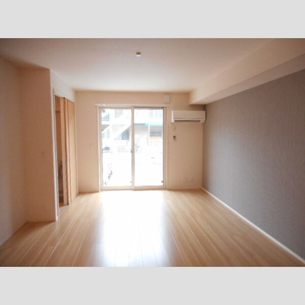 ソシアⅡ103号室 103号LDK