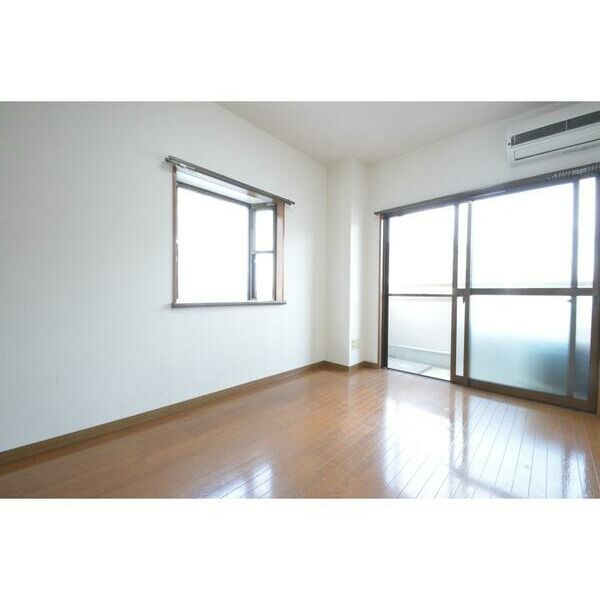 キャピタルプラザ リビング