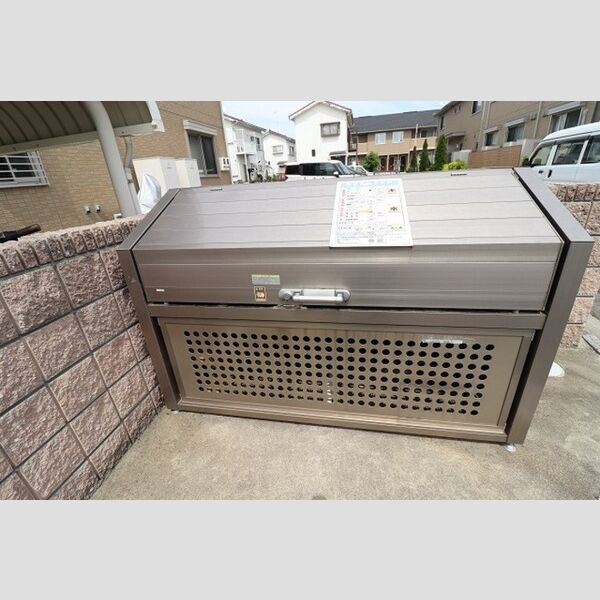 ウエストハイム　Ⅲ 専用ゴミ置き場