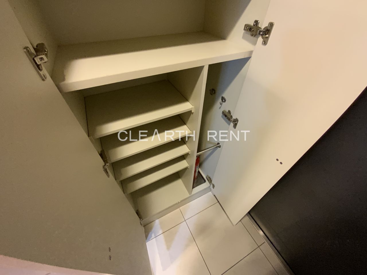 パレステュディオ品川不動前1階 ★トール型下足入れ★