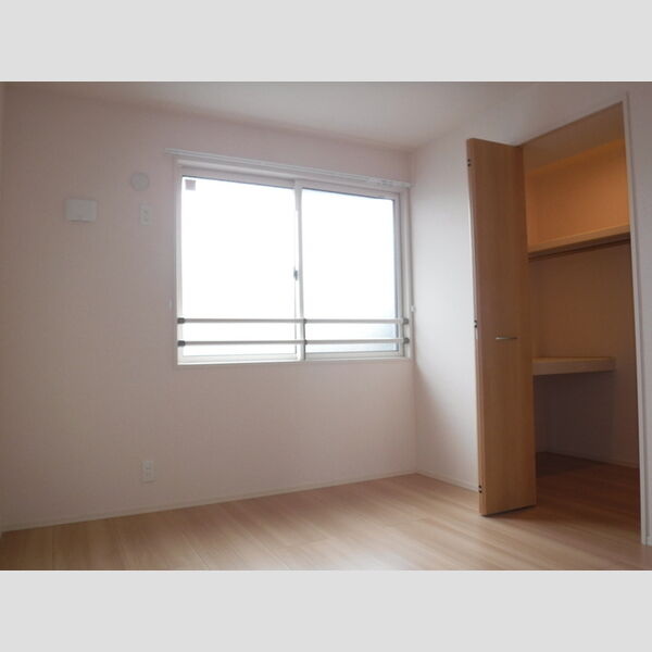 メゾン・ド・ボヌール205号室 洋室