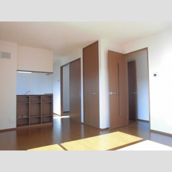 セジュール河原口201号室 ■約13帖のLDKです■