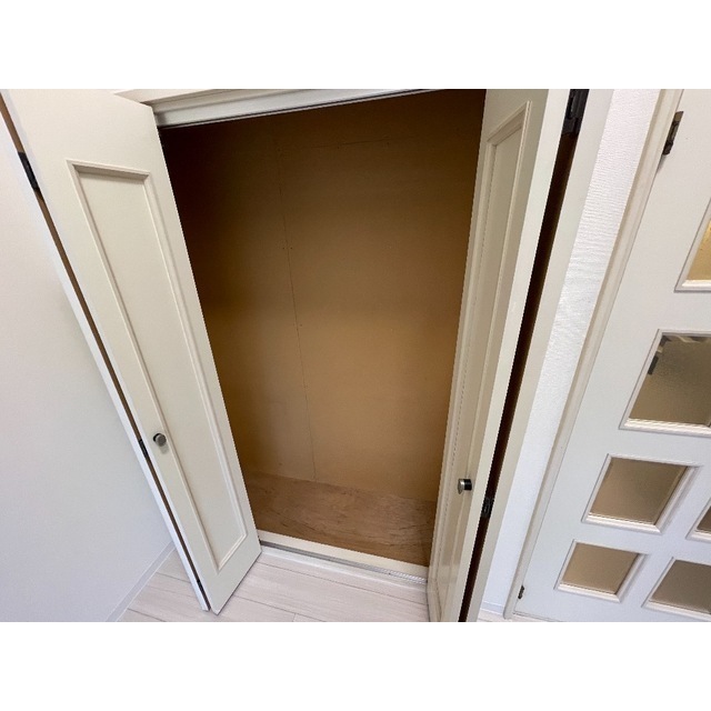 Kフレール205号室 内観