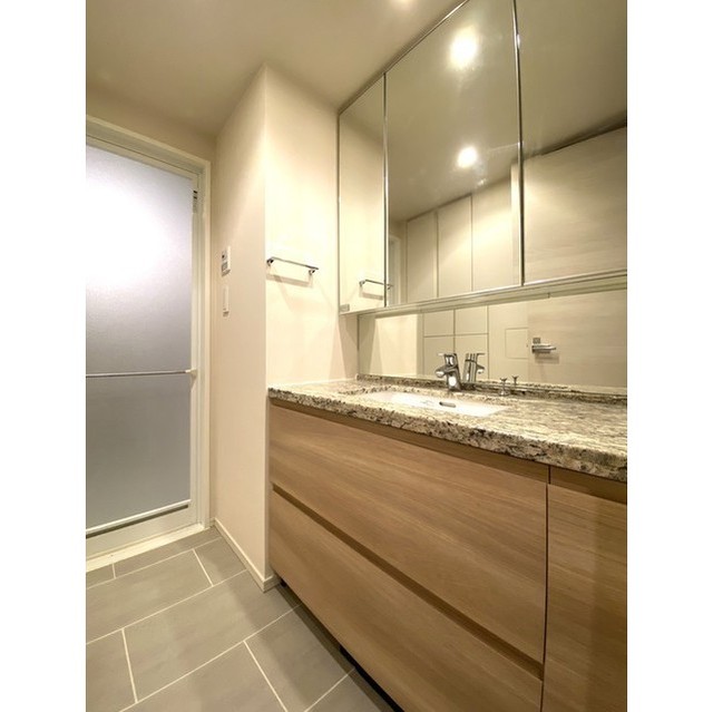 パークハビオ平河町1404号室 同建物別部屋の参考画像