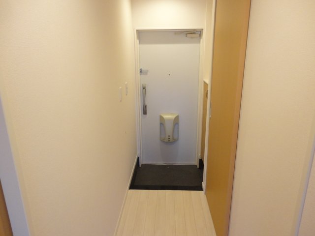 ベルグラース西大宮 玄関