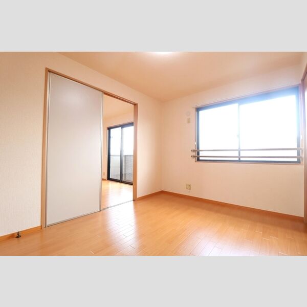 アットイーズ　Ⅲ201号室 南側洋室