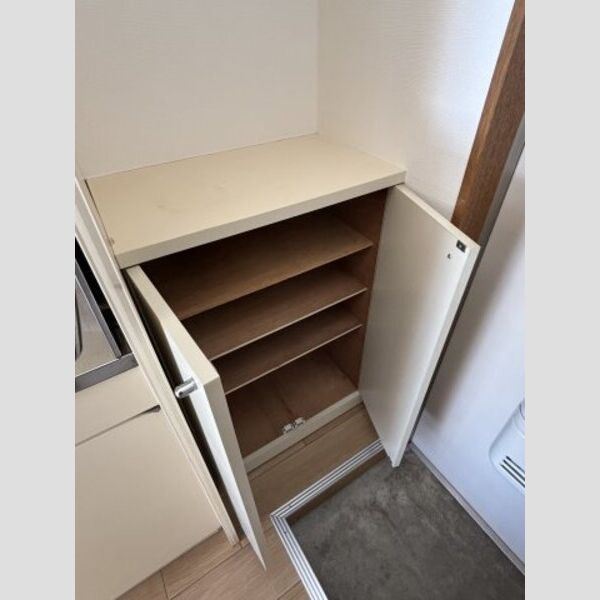 グリーンコーポ大平202号室 収納