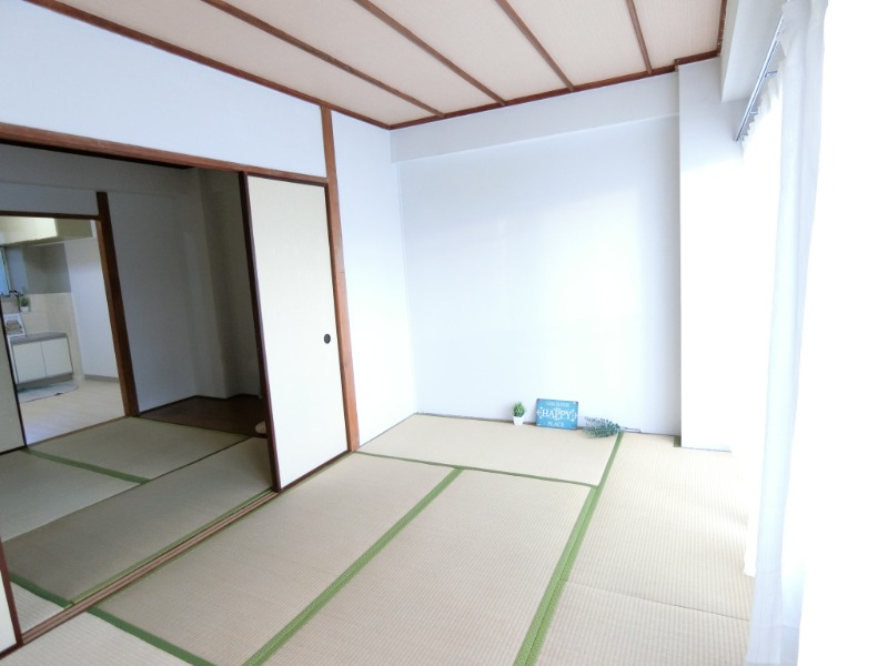 シティハイム船橋1階 間仕切りを開けると広い空間