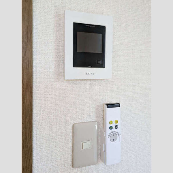 レーベンハイム201号室 モニター付きインターホン