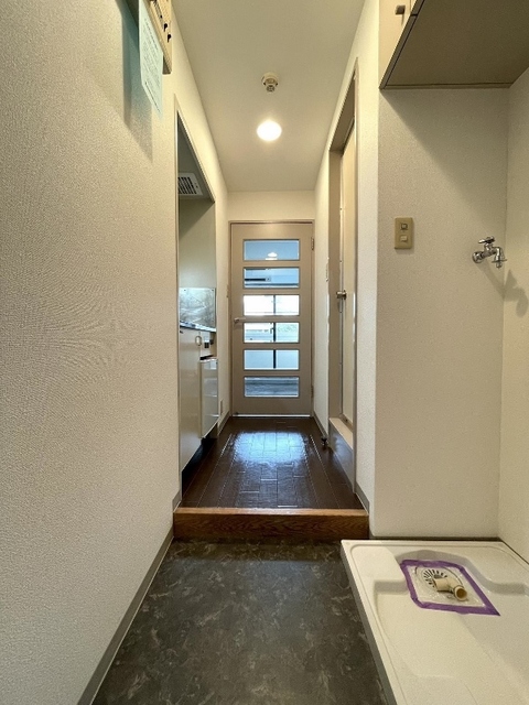 クリオ神奈川新町壱番館 玄関