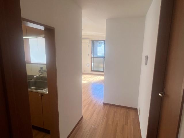 ビエント小机103号室 リビング