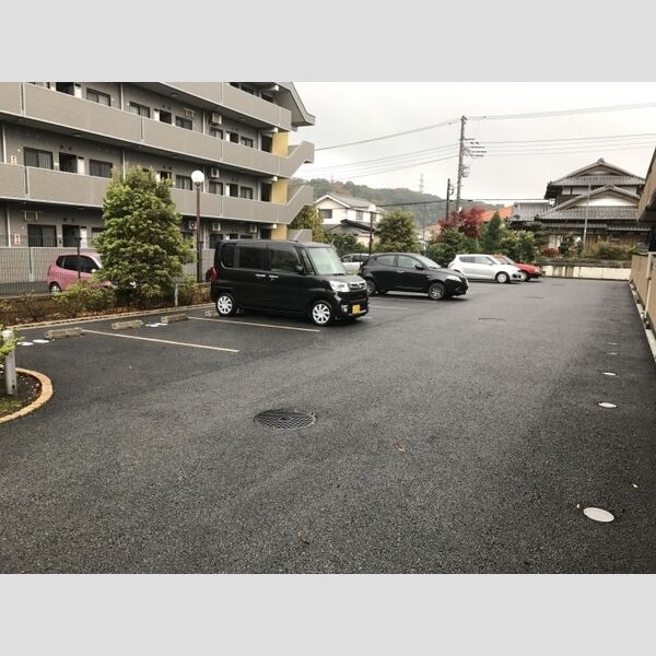サニーサイド聖蹟　ⅡⅡ-205号室 駐車場