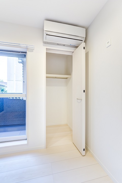 オーリス八千代 エアコン　クローゼット