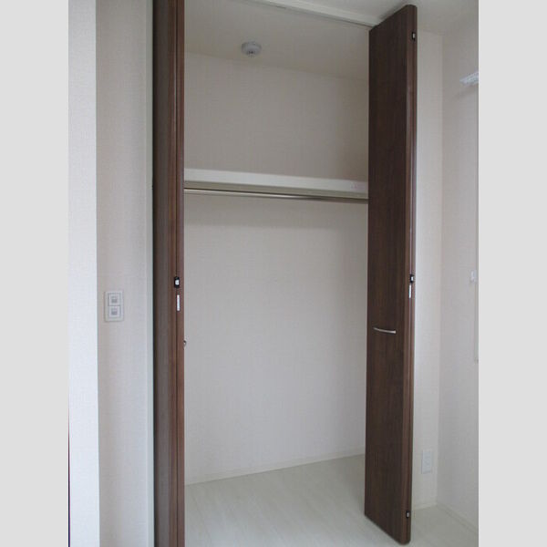 シャンブルK201号室 クローゼット