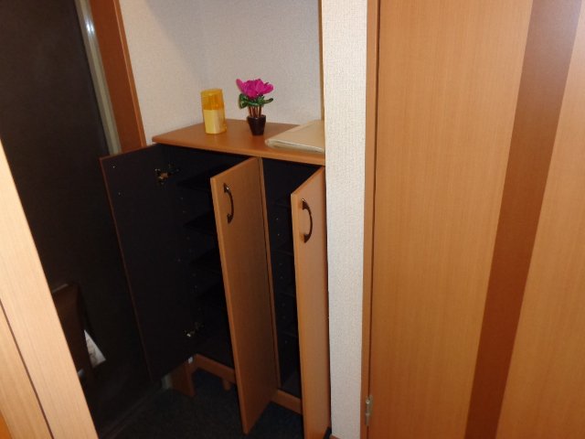 グラード 下駄箱