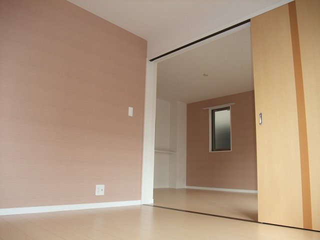 プティ・モンド 洋室