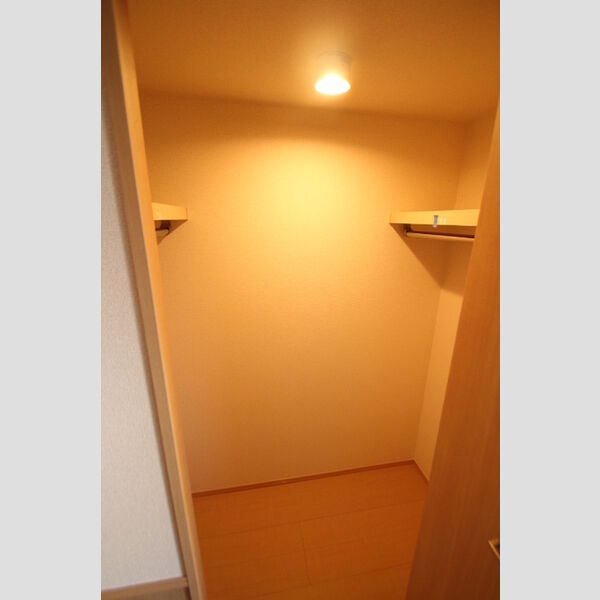 フォリウムー　A 洋室6.1帖のクローゼット