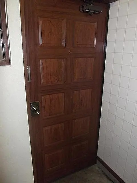 ハイツエイコー 玄関