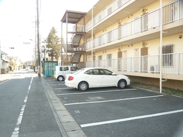 パークヒル 駐車場