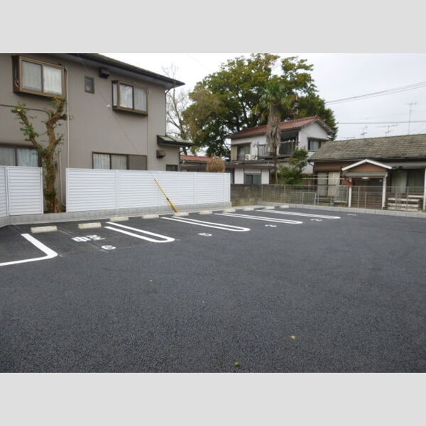 ミーツⅡ 駐車場