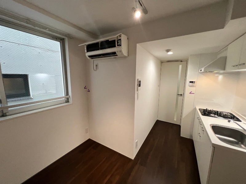 CREAL三軒茶屋2階 内観