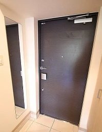 ルーブル両国 玄関