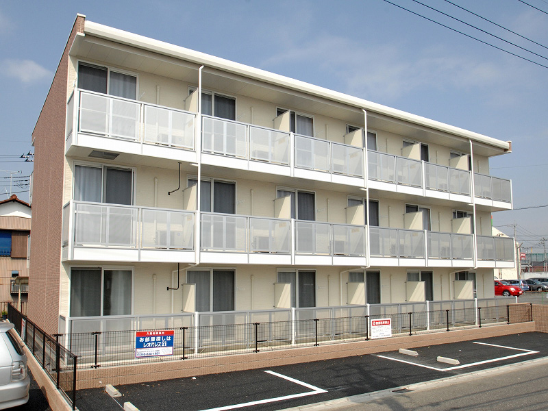 レオパレスＫＡＥＤＥ 外観