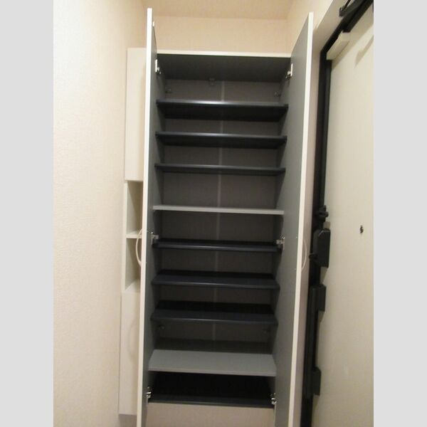 Felicidade(フェリシダージ)301号室 シューズボックス