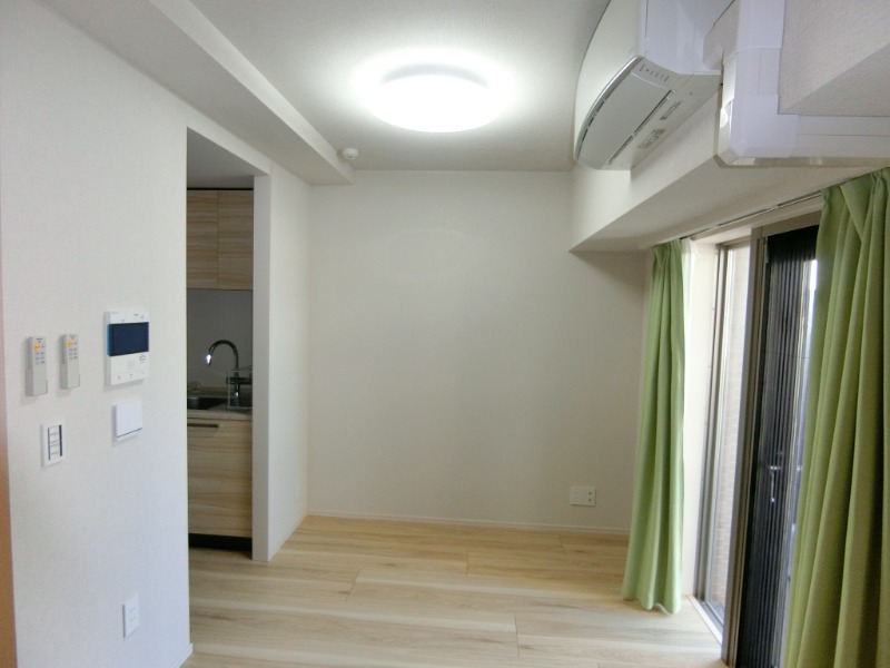 ネベル戸越公園 カーテンはサービス品