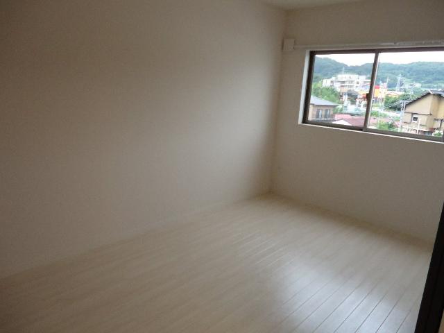 エルフォーラ 洋室