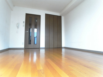 ヴィラクリヤマ5階 null