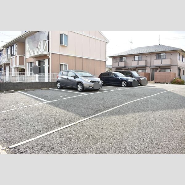 ホジョウテラス　B 駐車場