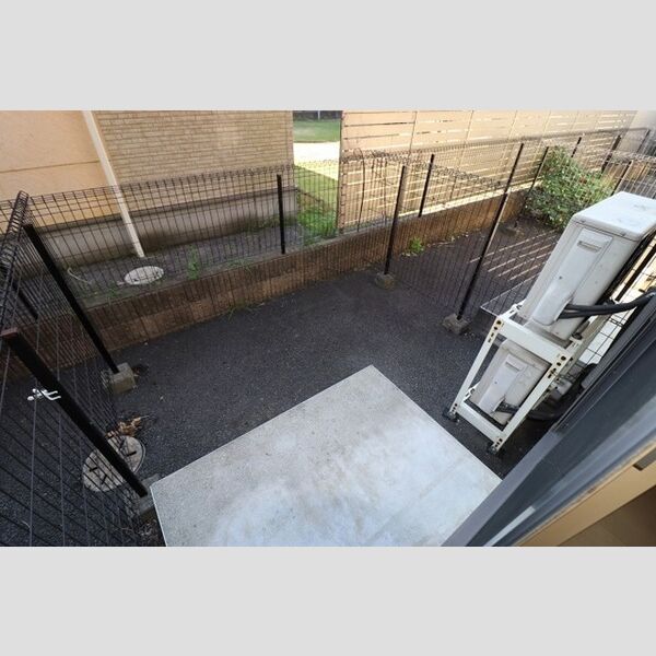 プルミエコート103号室 テラス&専用庭