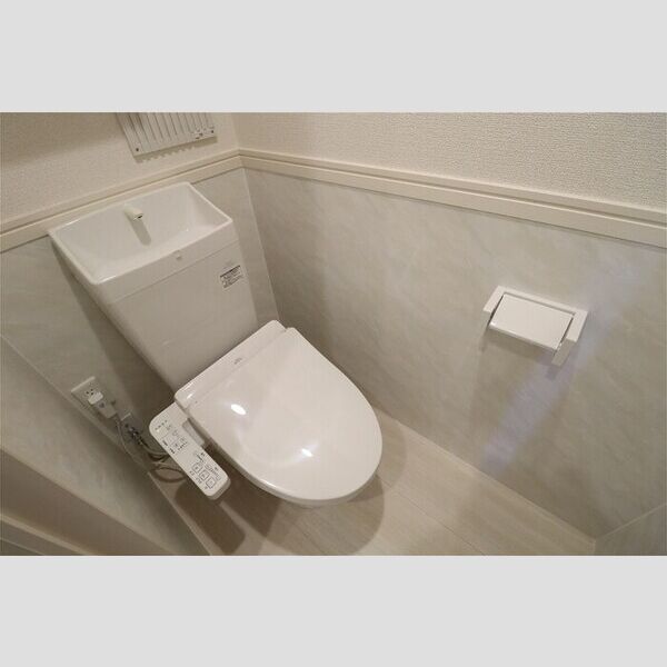 D-KISARIA　WⅠ301号室 温水洗浄暖房便座